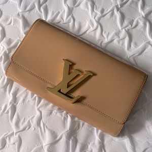 Original LV Nude clutch in great condition. Comes with box and dust bag.